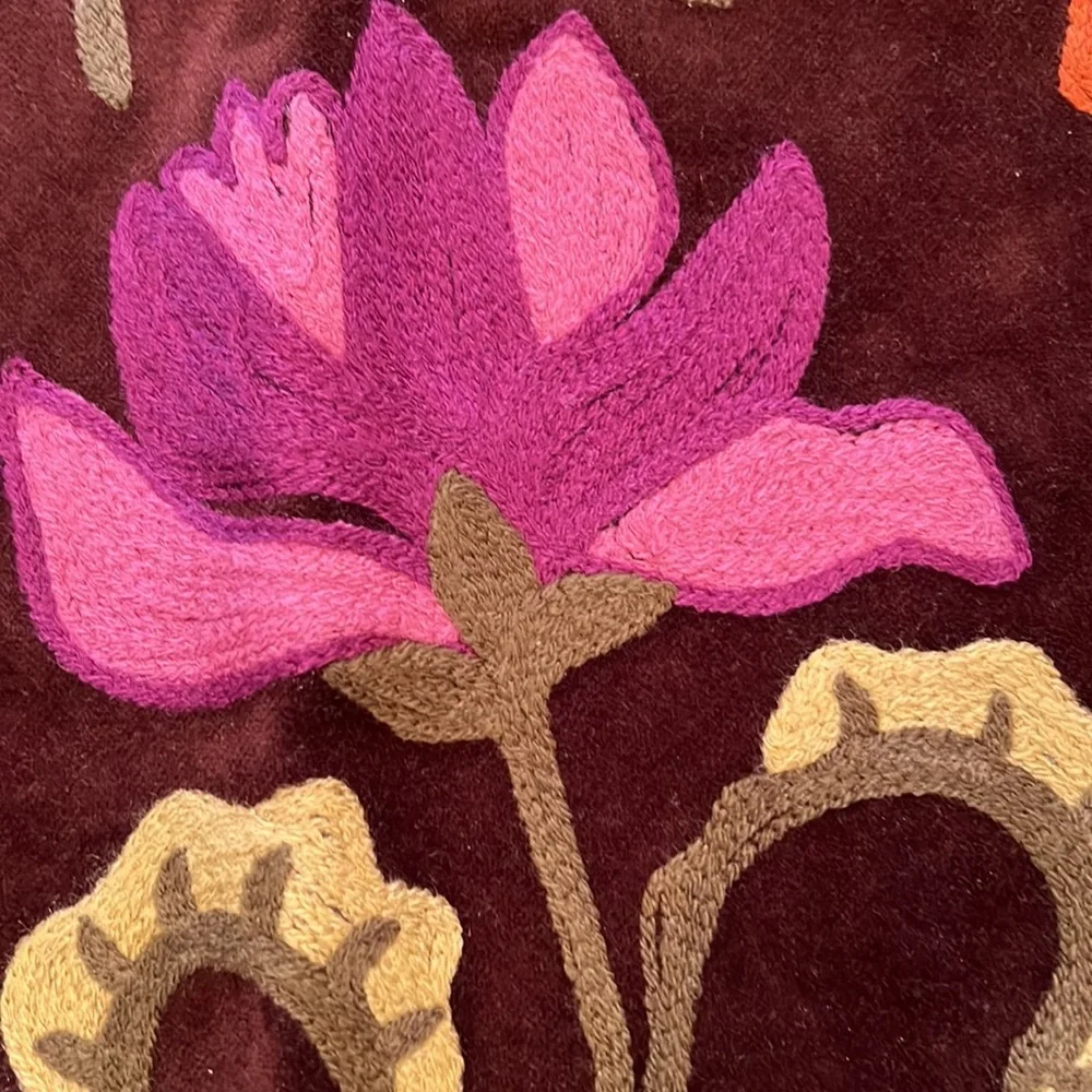 New Crate & Barrel browns velvet pillow cover floral embroidered 17.5”x17.5”